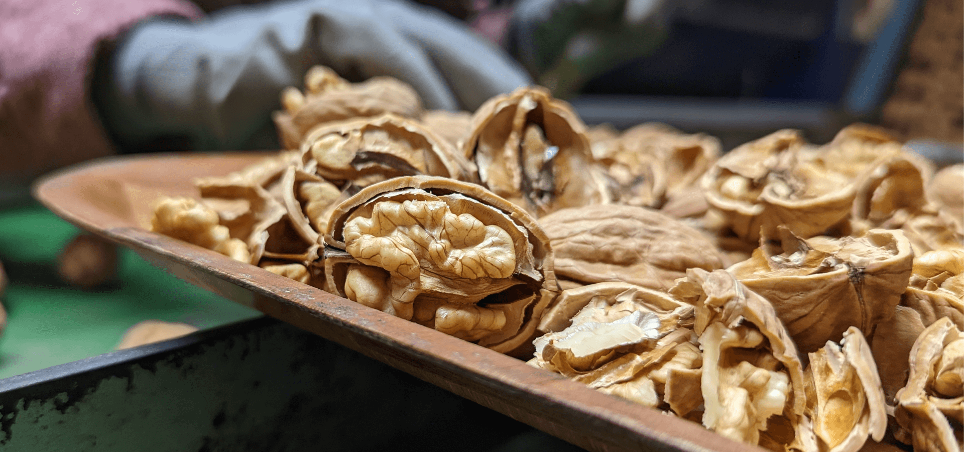Comment le nuciculteur Vincent Cony consomme-t-il les noix qu'il produit ?